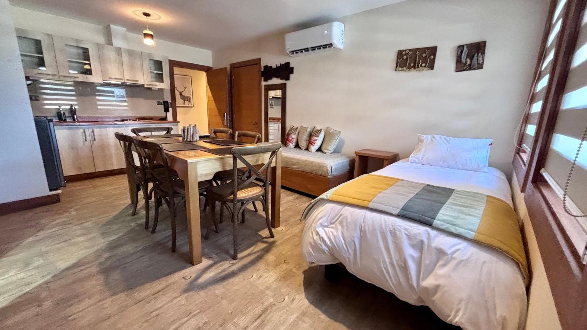 Entre Cumbres Hotel&Apart Hotel Coyhaique Bagian luar foto