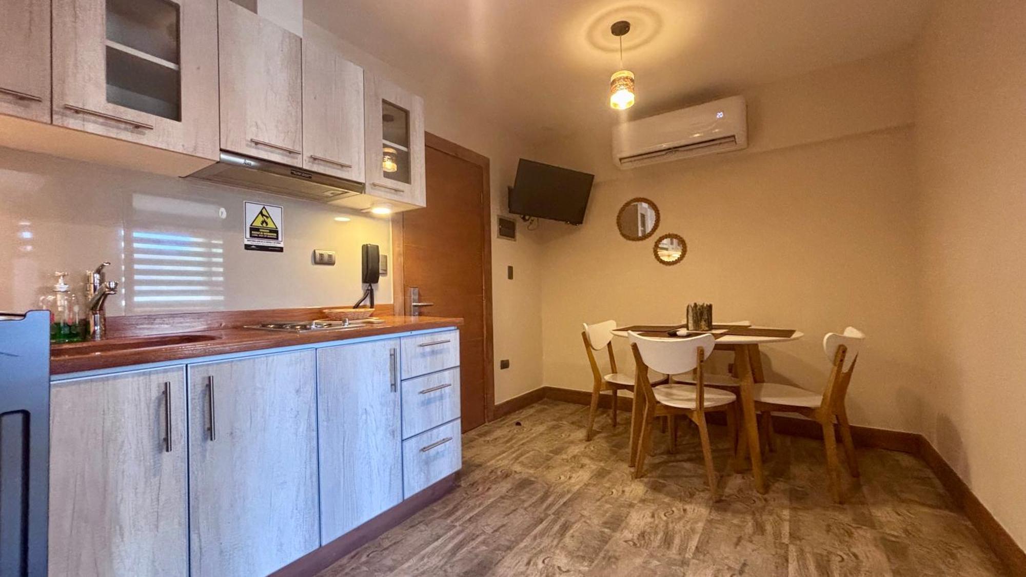 Entre Cumbres Hotel&Apart Hotel Coyhaique Bagian luar foto