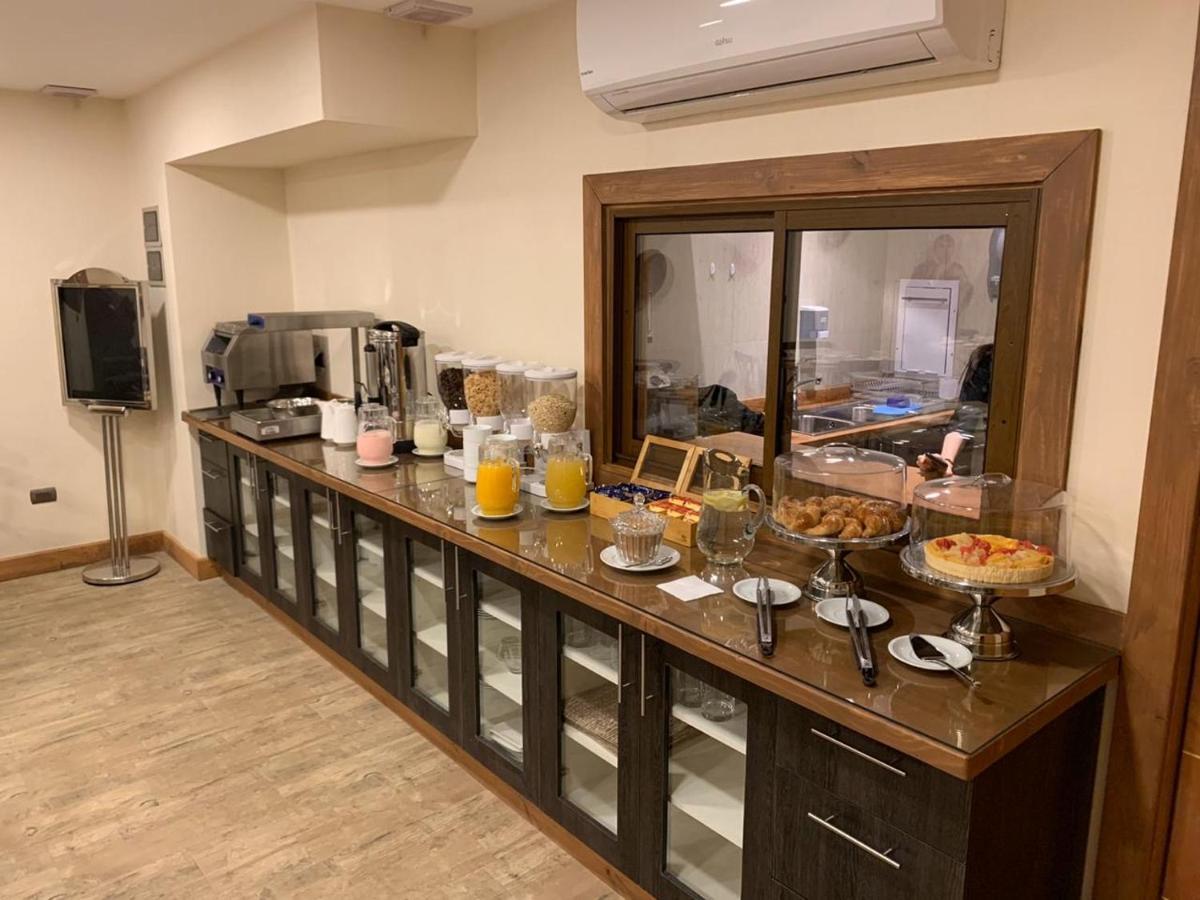 Entre Cumbres Hotel&Apart Hotel Coyhaique Bagian luar foto